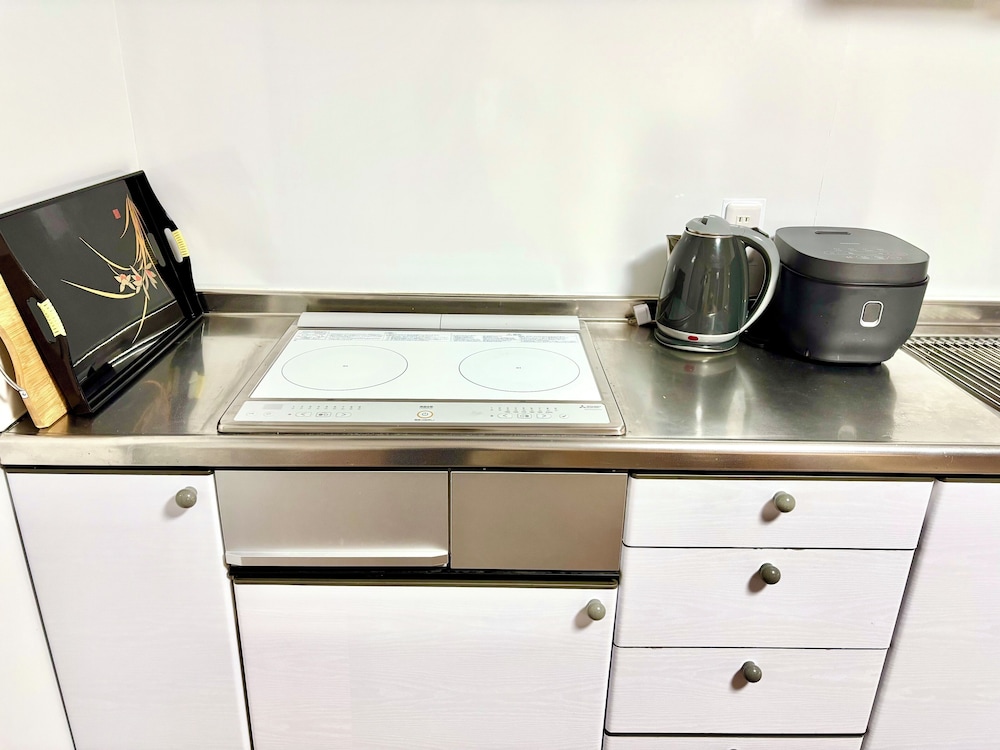 ファミリールーム 禁煙 専用キッチン1 | えんの宿　Happy Inn Kyoto