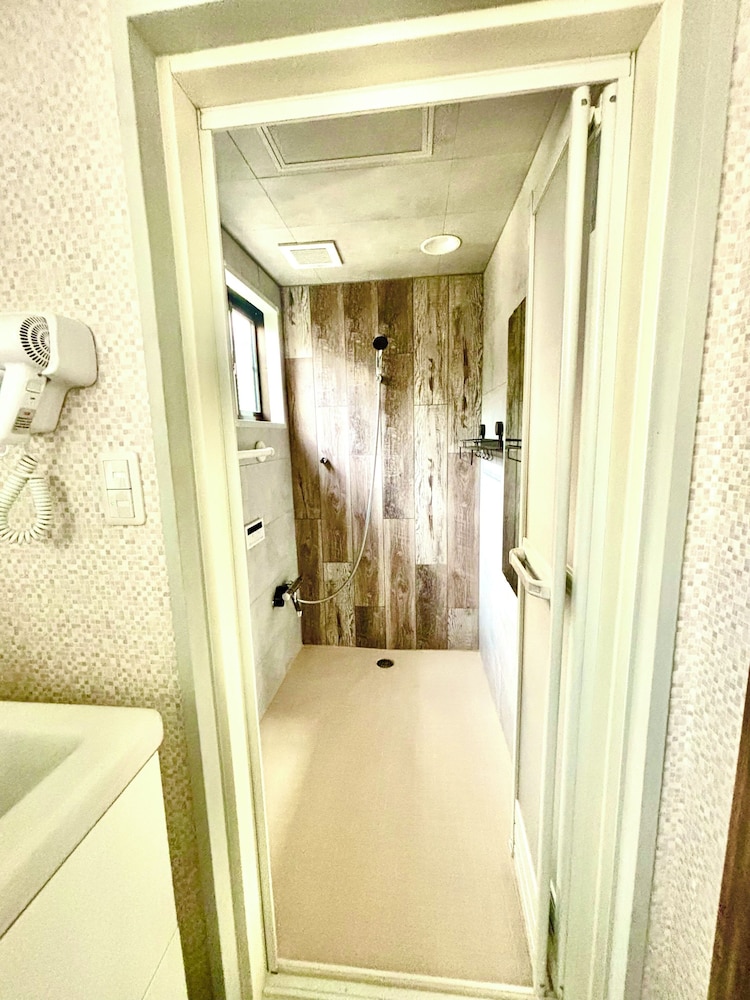 ファミリールーム 禁煙 バスルーム0 | えんの宿　Happy Inn Kyoto