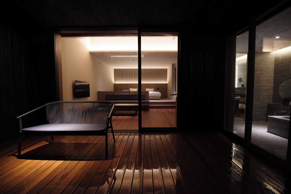 ラグジュアリー スイート テラス オーシャンビュー テラス / パティオ0 | 山人-oga-