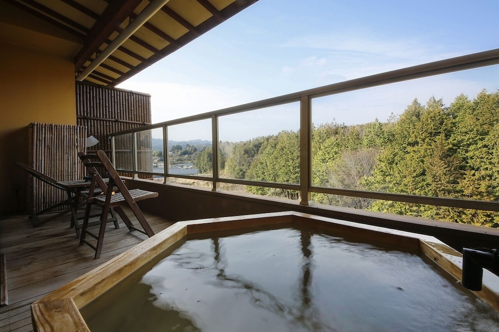 エコノミー トリプルルーム ベッド (複数台) マウンテンビュー バスルーム0 | 夢乃井庵 夕やけこやけ