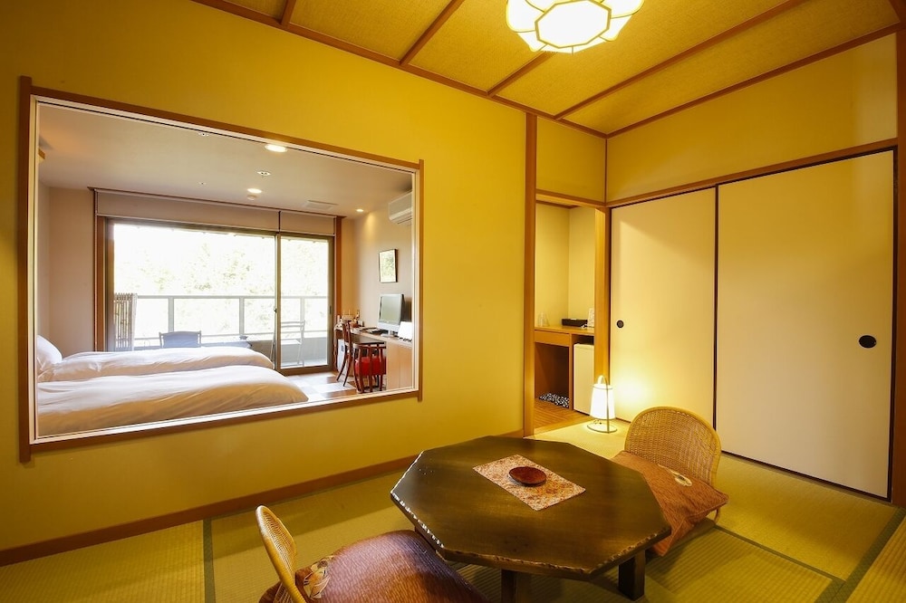 エコノミー トリプルルーム ベッド (複数台) マウンテンビュー | 夢乃井庵 夕やけこやけ