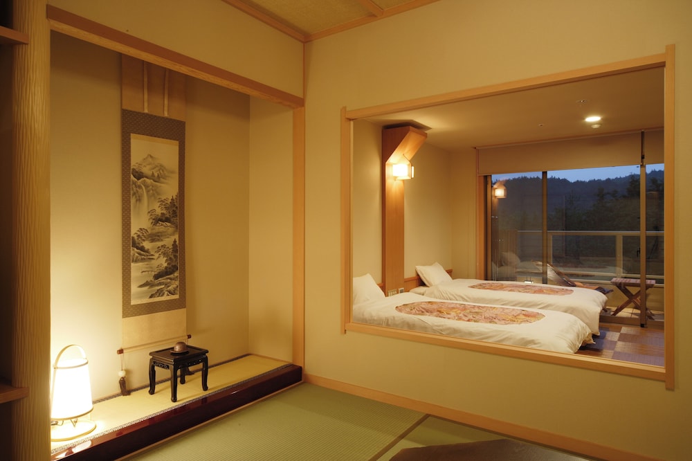 客室1 | 夢乃井庵 夕やけこやけ