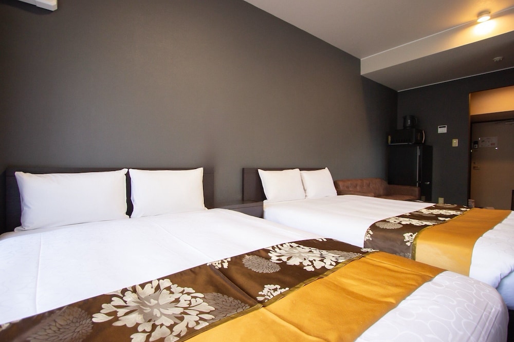 コンフォート 4 人部屋 客室5 | THE LANG HOTEL