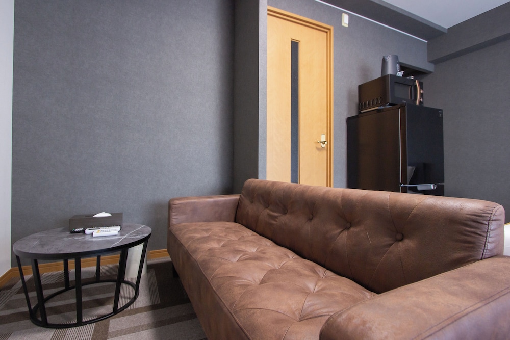 コンフォート 4 人部屋 客室10 | THE LANG HOTEL