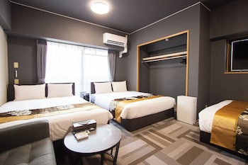 THE LANG HOTEL