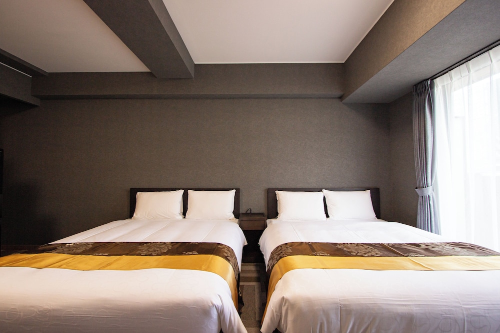 コンフォート 4 人部屋 客室8 | THE LANG HOTEL