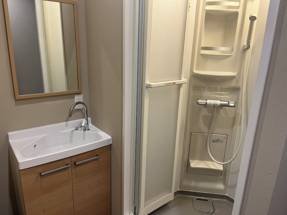 スタンダード ツインルーム 2 ベッドルーム バスルーム0 | NikkaHotel東郷