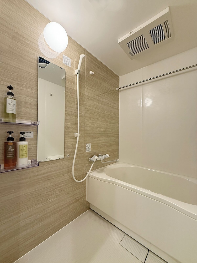 ファミリー アパートメント バスルーム2 | b Hotel 宮島表参道 21