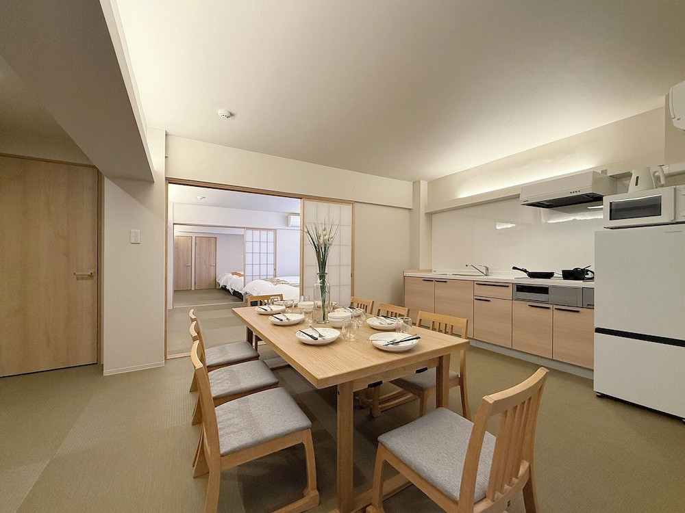 ダイニングルーム1 | bHotel Miyajima Omotesando 22 ダイニングルーム1 | bHotel Miyajima Omotesando 22