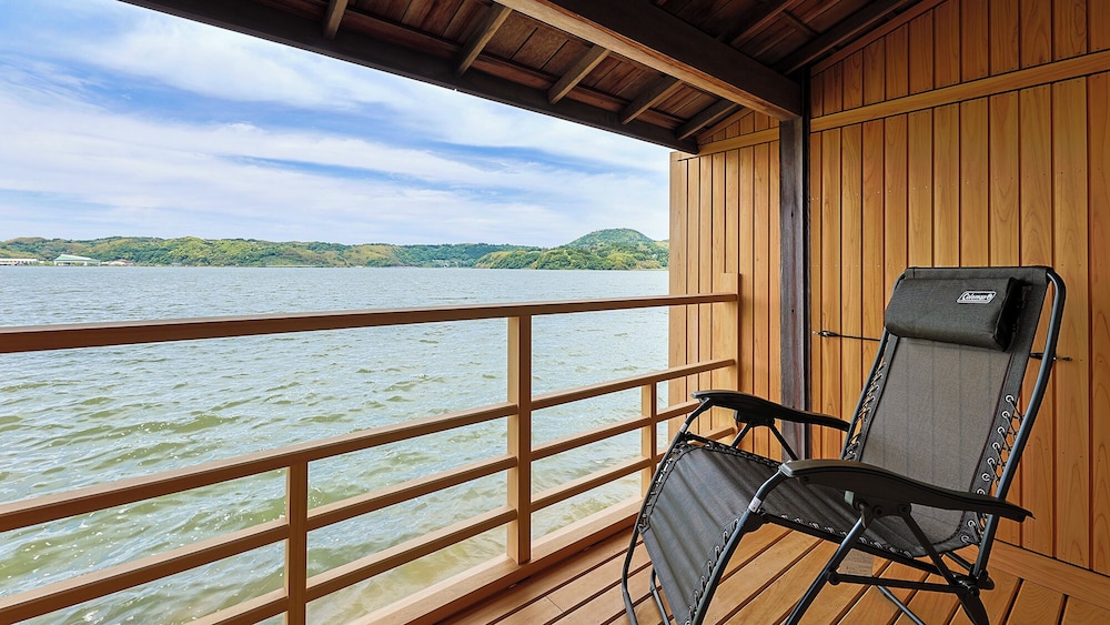 デラックス ダブルルーム バルコニー レイクビュー 部屋からの景観0 | はわい温泉　千年亭