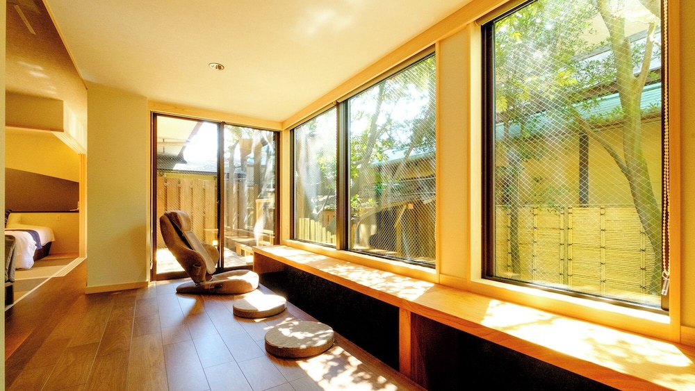 スーペリア ツインルーム サウナ ガーデンビュー 部屋からの景観0 | はわい温泉　千年亭