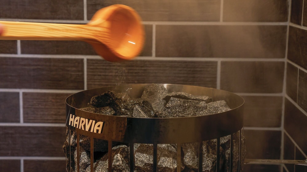 ジュニア スイート サウナ レイクビュー 客室1 | はわい温泉　千年亭