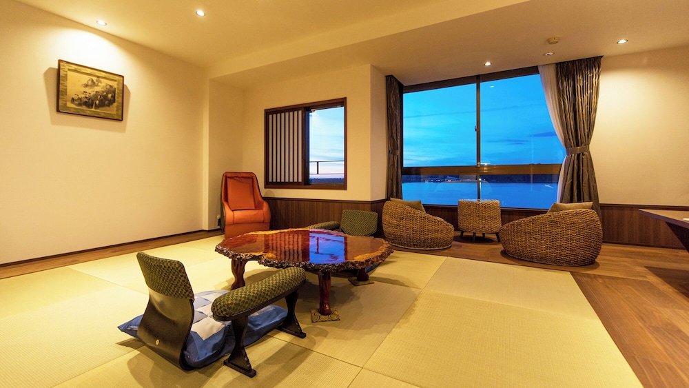 スーペリア ツインルーム 専用バスルーム 部屋からの景観1 | はわい温泉　千年亭