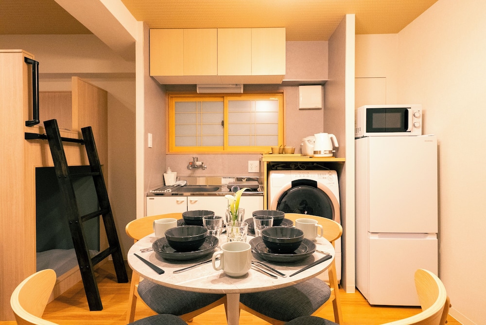 ファミリー アパートメント シティビュー 客室21 | YOKOHAMA NOIE