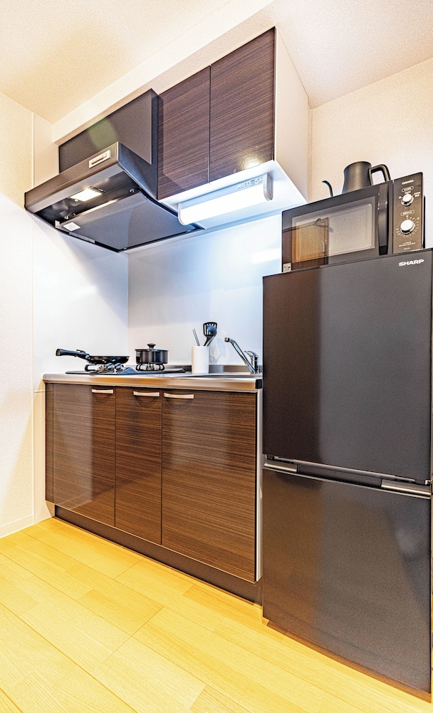 ファミリー ルーム バルコニー シティビュー 専用キッチン1 | b&天下茶屋