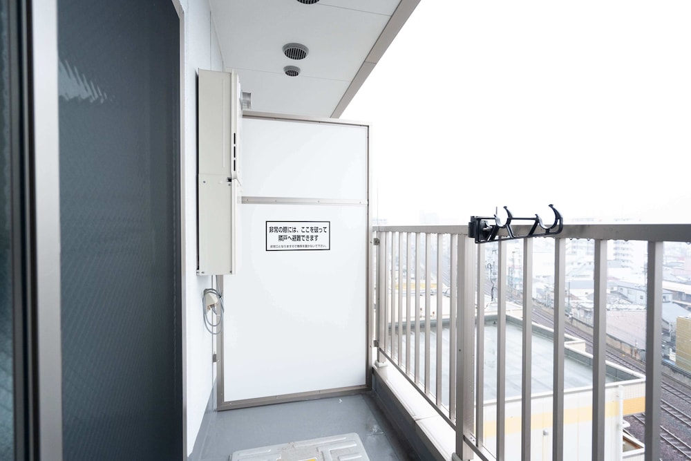 ファミリー ルーム バルコニー シティビュー テラス / パティオ0 | b&天下茶屋