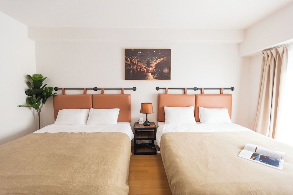 ファミリー ルーム バルコニー シティビュー 客室12 | b&天下茶屋