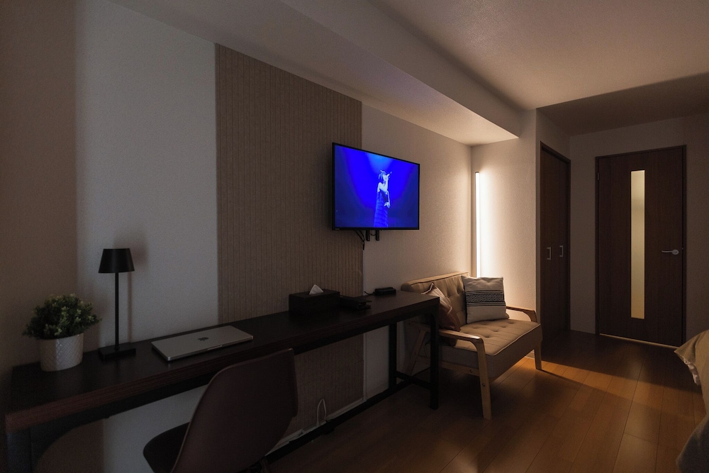 ファミリー ルーム バルコニー シティビュー 客室3 | b&天下茶屋