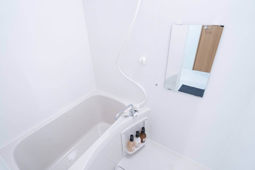 ファミリー ルーム バルコニー シティビュー バスルーム5 | b&天下茶屋