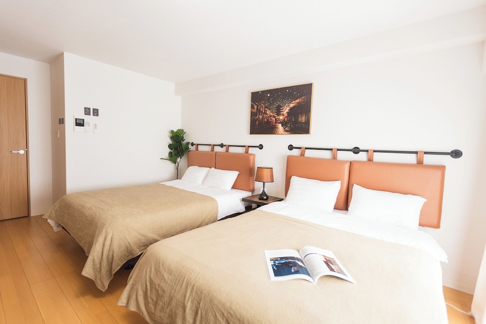 ファミリー ルーム バルコニー シティビュー 客室15 | b&天下茶屋