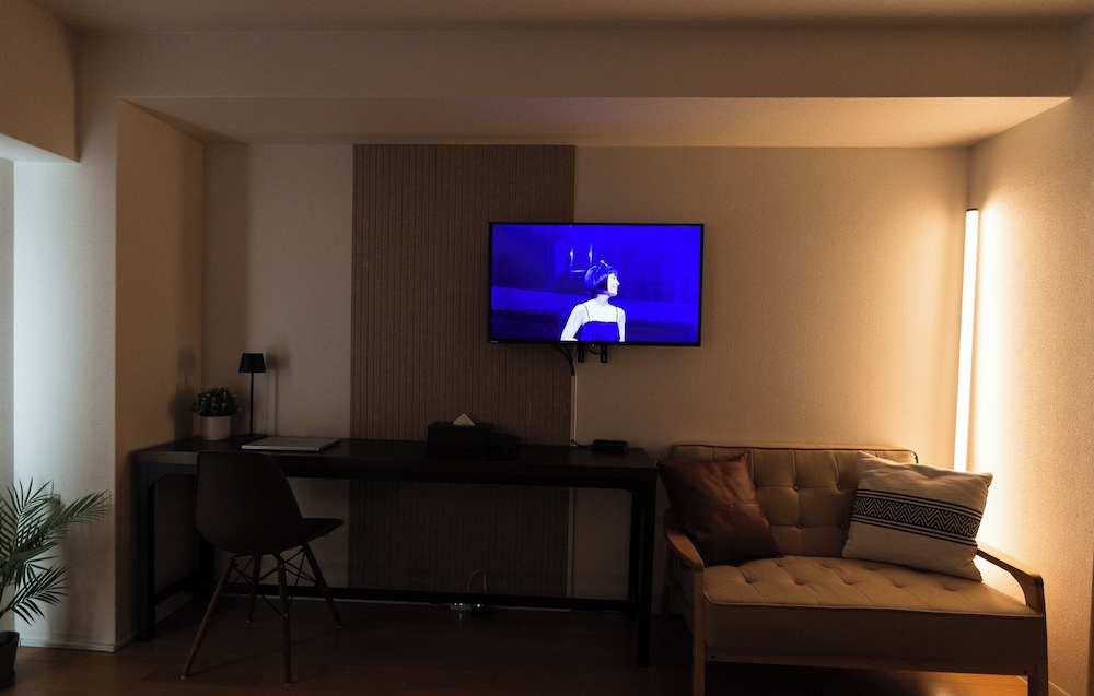 ファミリー ルーム バルコニー シティビュー 客室2 | b&天下茶屋