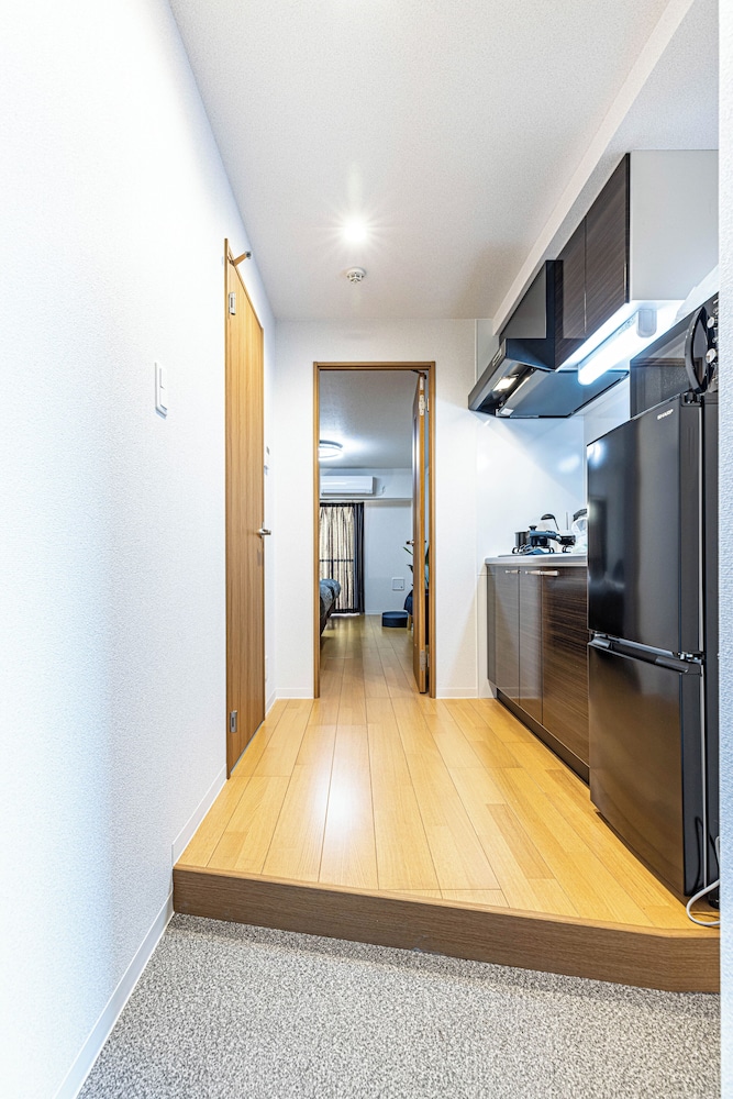 ファミリー ルーム バルコニー シティビュー 客室13 | b&天下茶屋