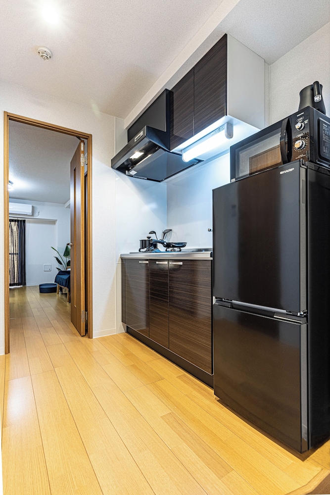 ファミリー ルーム バルコニー シティビュー 専用キッチン4 | b&天下茶屋