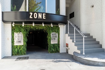 ZONE SHINSAIBASHI WEST