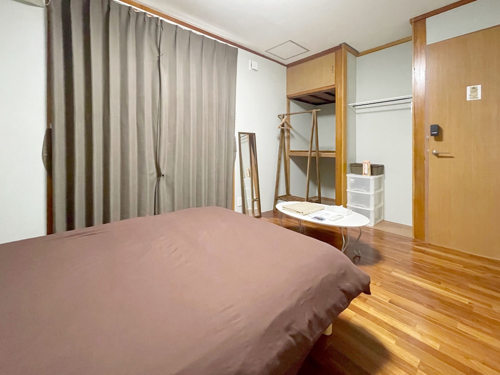 ベーシック ダブルルーム セミダブルベッド 1 台 客室4 | Arcade Resort Okinawa