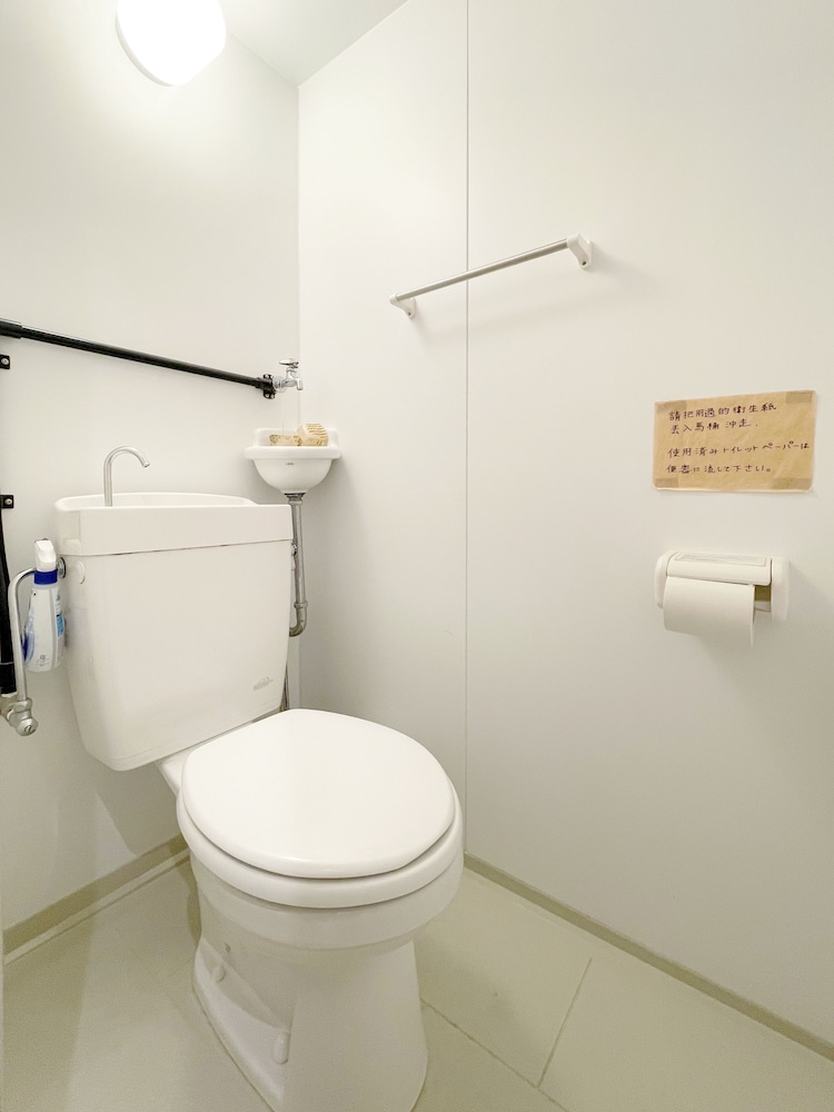 ベーシック ダブルルーム セミダブルベッド 1 台 客室5 | Arcade Resort Okinawa