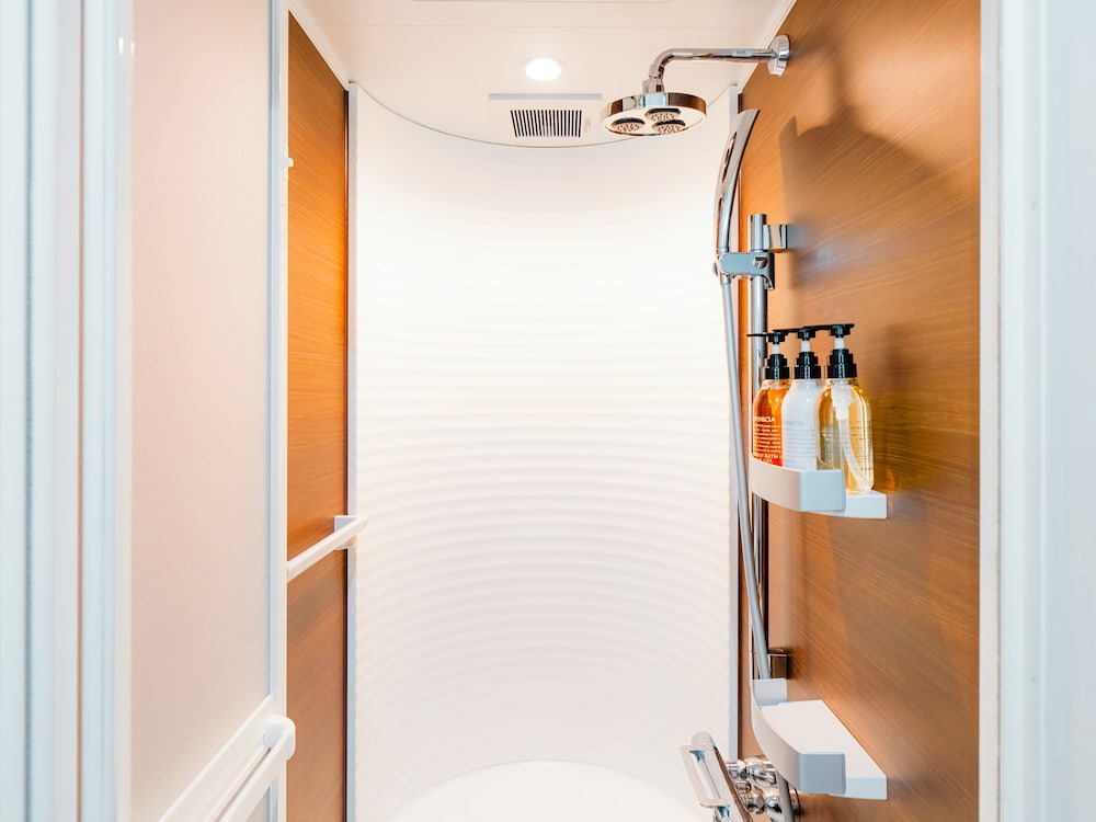 ラージスタジオアパートメント(ダブル2段ベッド+ソファベッド2台, 最大6名) 禁煙 バスルーム0 | メーアレジデンスホテル 宮古空港前 – Meer Residence Hotel Miyako Airport –