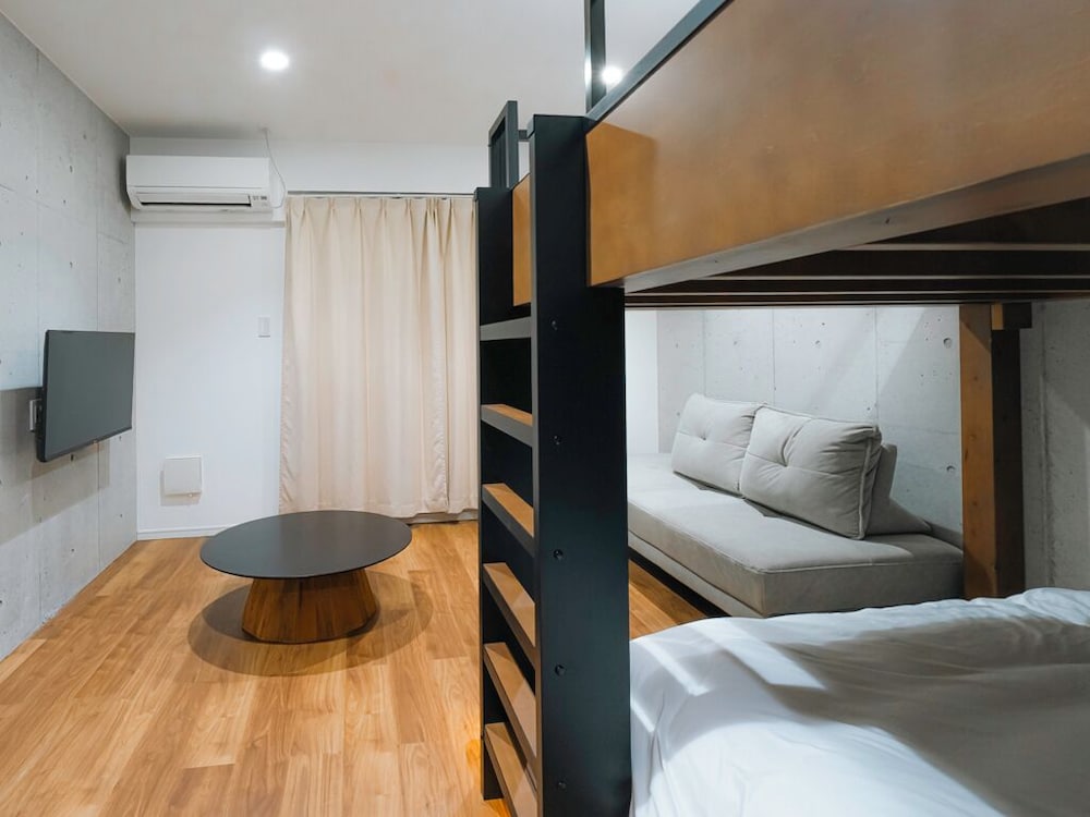 ファミリースタジオアパートメント (ダブル2段ベッド+ソファベッド1台, キッチン付, 最大5名) 禁煙 客室3 | メーアレジデンスホテル 宮古空港前 – Meer Residence Hotel Miyako Airport –