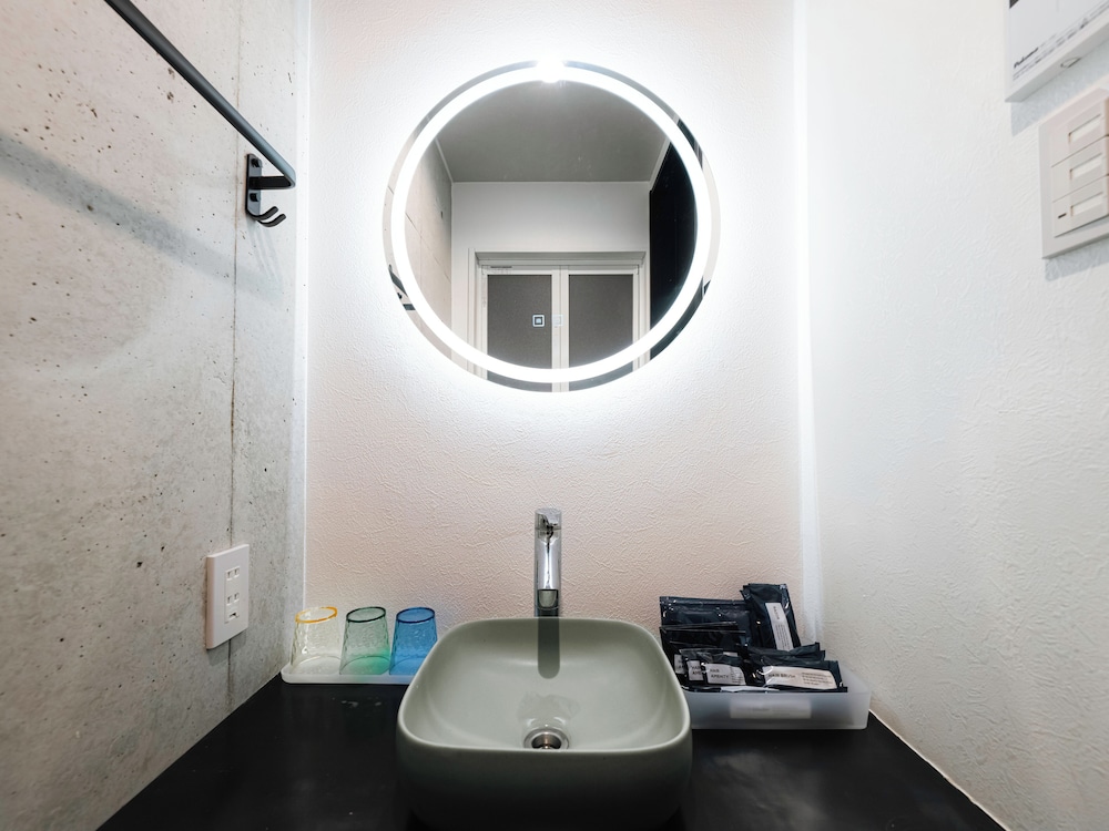 ラージスタジオアパートメント(ダブル2段ベッド+ソファベッド2台, 最大6名) 禁煙 客室の設備とサービス2 | メーアレジデンスホテル 宮古空港前 – Meer Residence Hotel Miyako Airport –