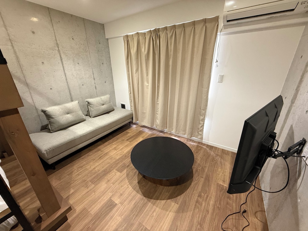 ファミリー スタジオ リビング エリア0 | Meer ResidenceHotel MiyakoAirport