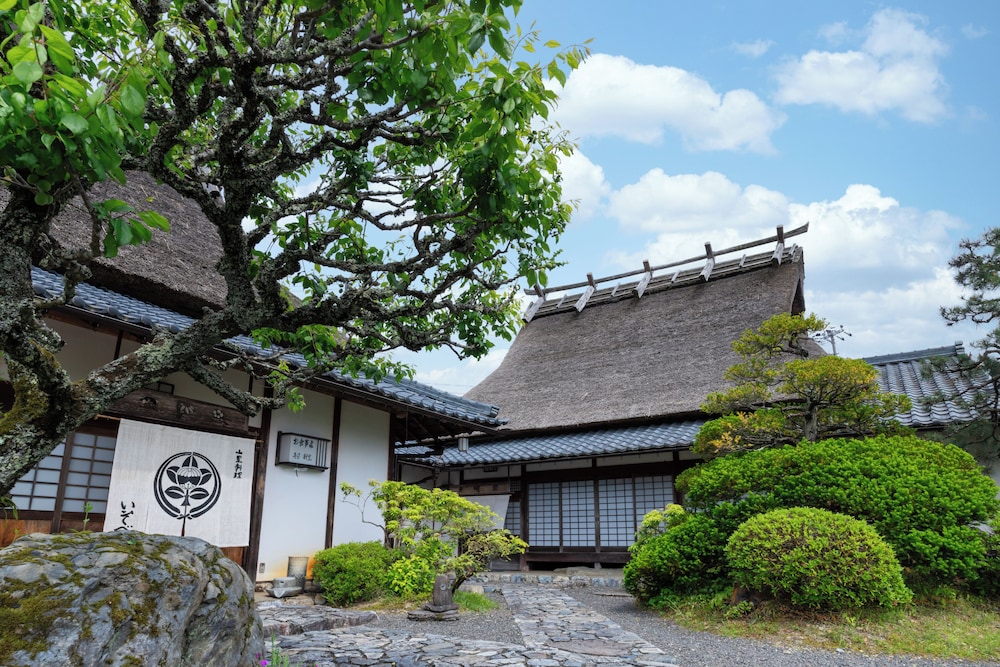 メインイメージ | 料理旅館　山里料理　いそべ(Exclusive Tratched Vill）