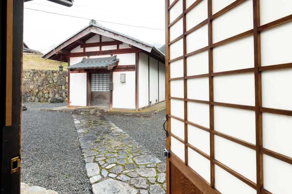 トラディショナル ルーム 禁煙 バスルーム3 | 料理旅館　山里料理　いそべ(Exclusive Tratched Vill）