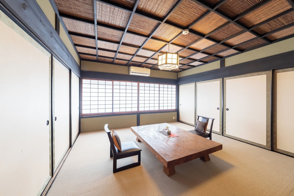 トラディショナル ルーム 禁煙 客室12 | 料理旅館　山里料理　いそべ(Exclusive Tratched Vill）