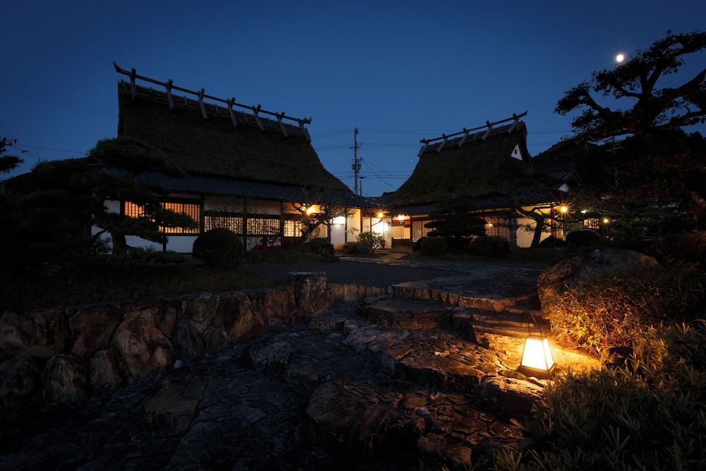 トラディショナル ルーム 禁煙 客室24 | 料理旅館　山里料理　いそべ(Exclusive Tratched Vill）