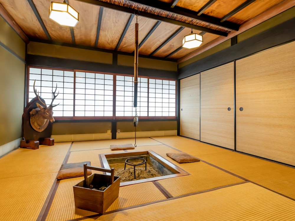 トラディショナル ルーム 禁煙 客室18 | 料理旅館　山里料理　いそべ(Exclusive Tratched Vill）