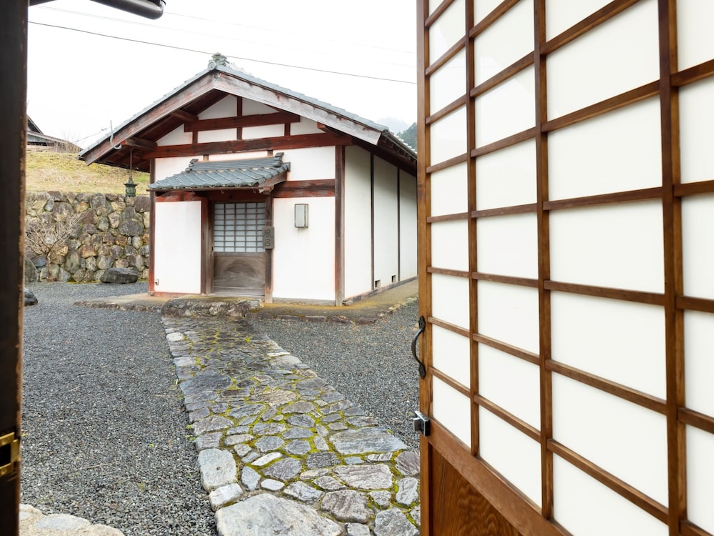 トラディショナル ルーム 禁煙 客室19 | 料理旅館　山里料理　いそべ(Exclusive Tratched Vill）