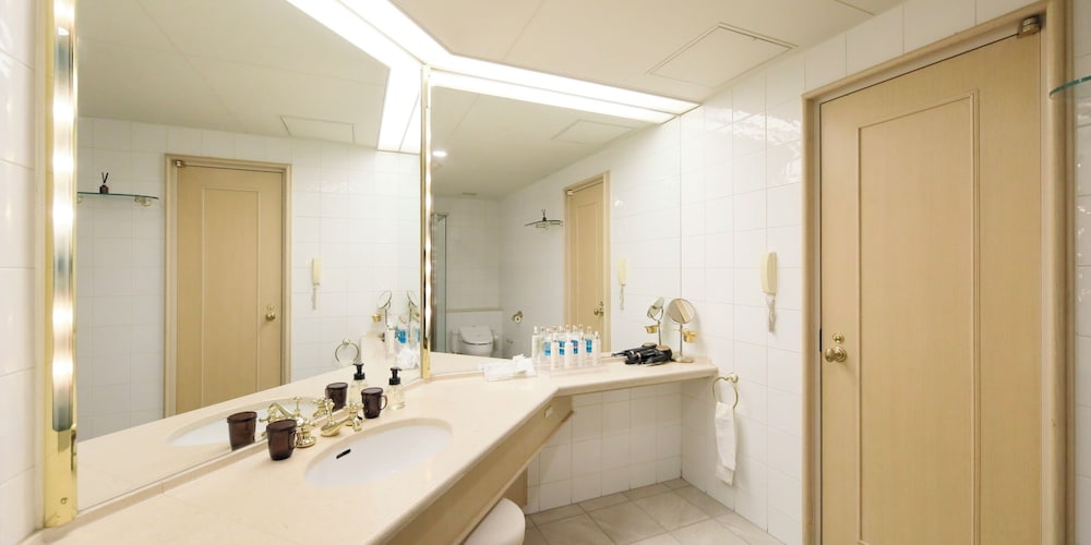 デラックス ツインルーム ガーデンビュー 客室4 | ヴィラ・ザ・クラブ 御殿場ウエスト