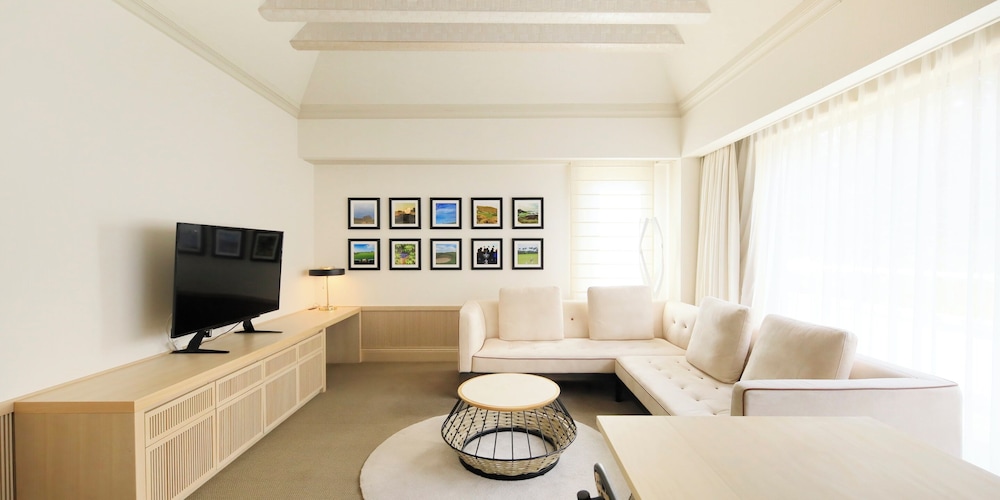 スイート リビングルーム0 | ヴィラ・ザ・クラブ 御殿場ウエスト