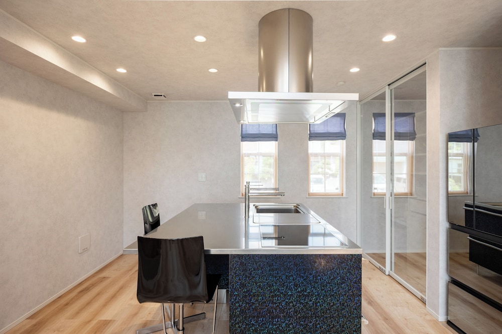 ラグジュアリー ヴィラ オーシャンビュー 専用キッチン4 | VERDA RICO