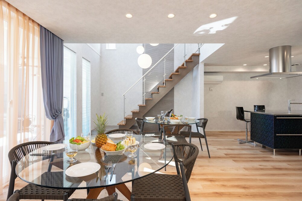 ラグジュアリー ヴィラ オーシャンビュー リビング エリア5 | VERDA RICO