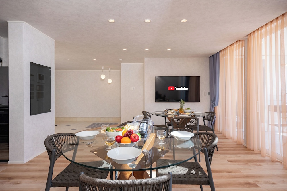 ラグジュアリー ヴィラ オーシャンビュー リビング エリア3 | VERDA RICO