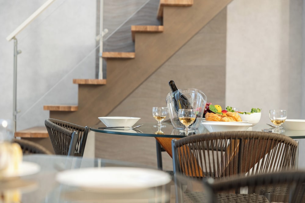 ラグジュアリー ヴィラ オーシャンビュー リビング エリア9 | VERDA RICO