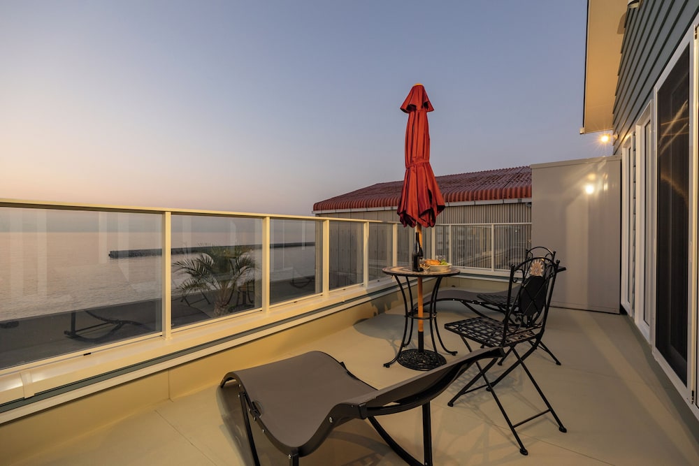 ラグジュアリー ヴィラ オーシャンビュー テラス / パティオ3 | VERDA RICO