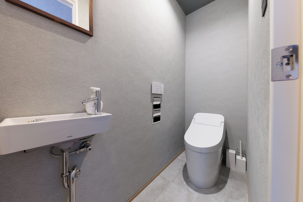 ヴィラ バルコニー ビーチビュー 客室13 | Yunagi 夕凪