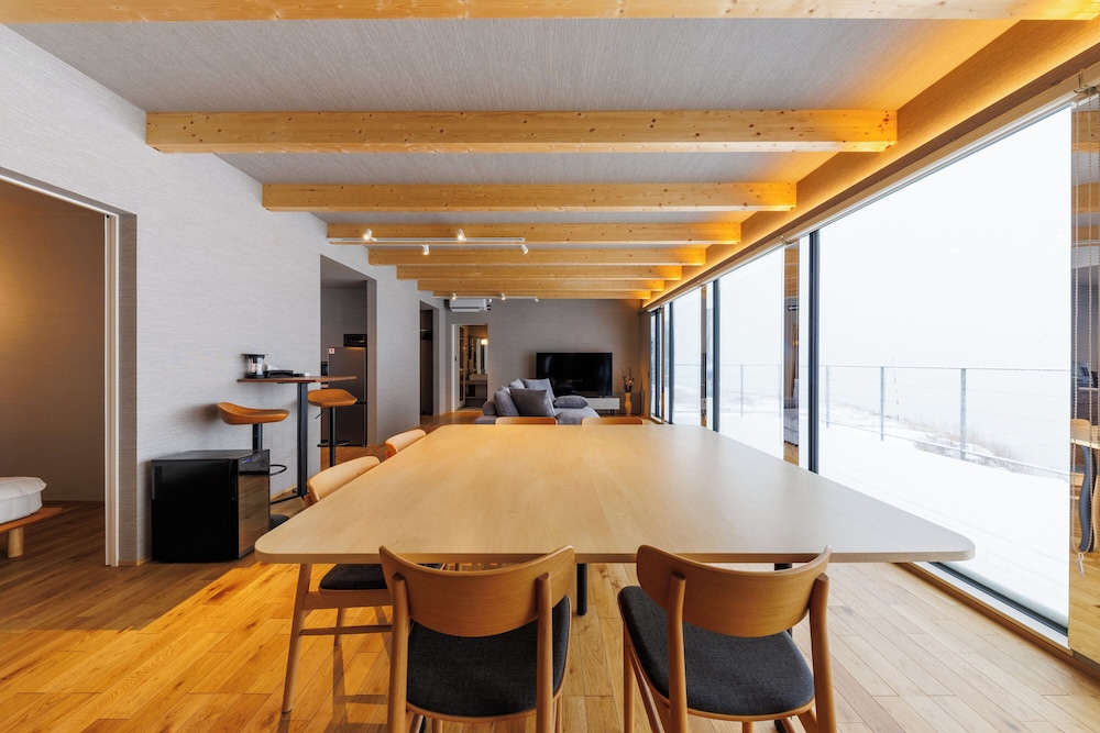 ヴィラ バルコニー ビーチビュー 内装2 | Yunagi 夕凪