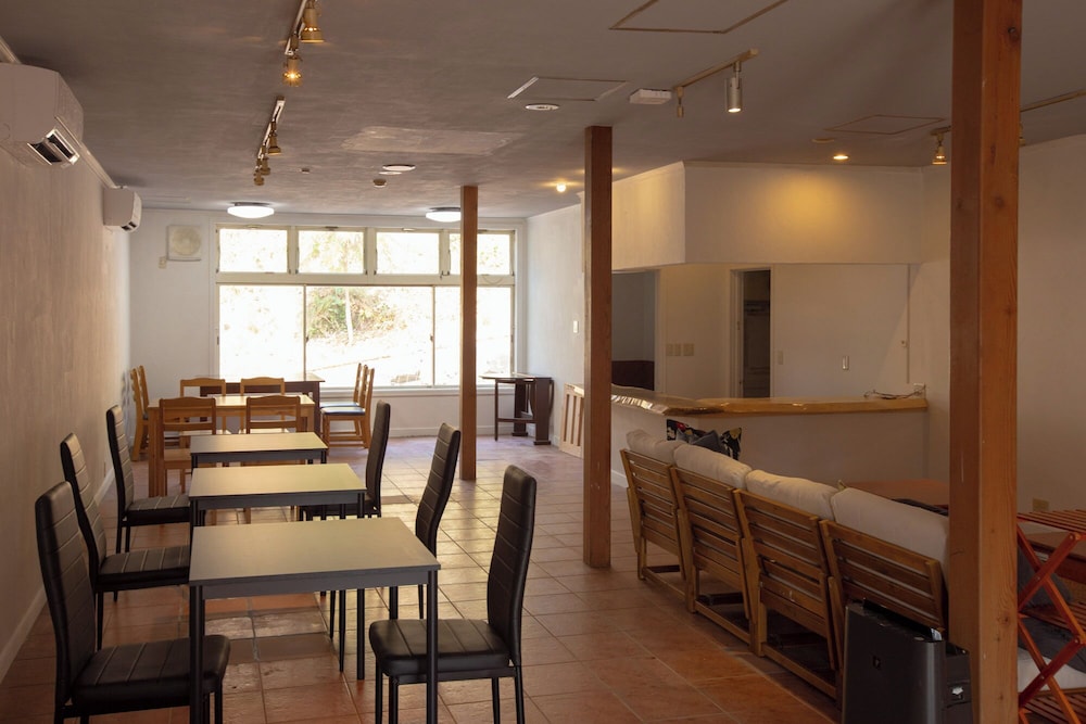 ロビー1 | The Lighthouse Seaside Inn